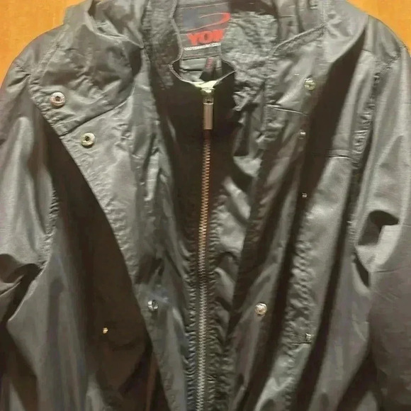 Yoki Rain coat. Size 1XL - Picture 6 of 10